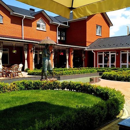 Заміський Комплекс Grand Prix Hotel Tsyurupynsk Zewnętrze zdjęcie
